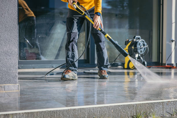 Best Commercial Pressure Washing  in Lake Shore, UT
